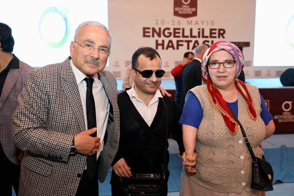 BÜYÜKŞEHİR ENGELLİ BİREYLERİN YANINDA